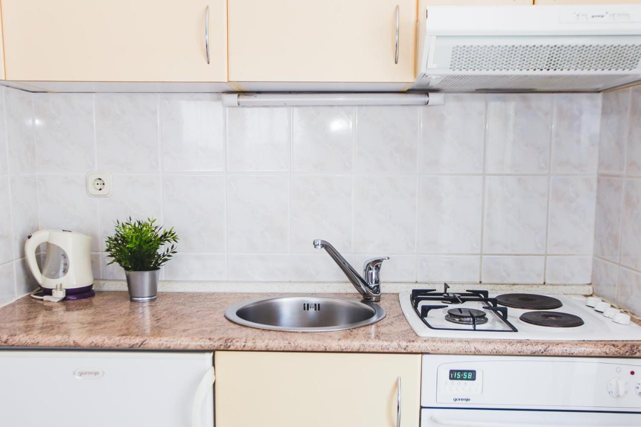 Apartmani Males Рогозниця Екстер'єр фото